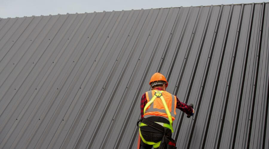 Professional residential roofers in King Cove, AK